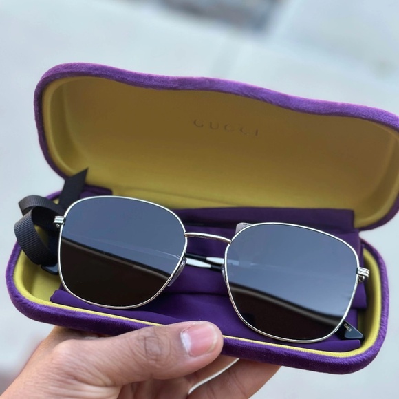 Gucci Sunglasses GG0837SK - Picture 1 of 1